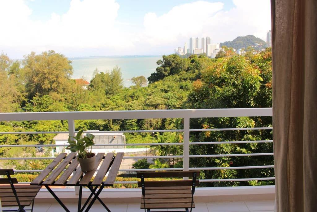 New Seaview Cozy Modern Beach House Танджунг-Бунга Экстерьер фото